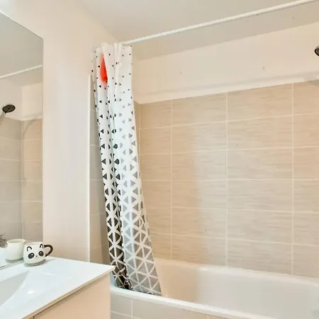 Appartement Privee Dans Un En Colocation, Parking Gratuit Bagneux (Hauts-de-Seine)